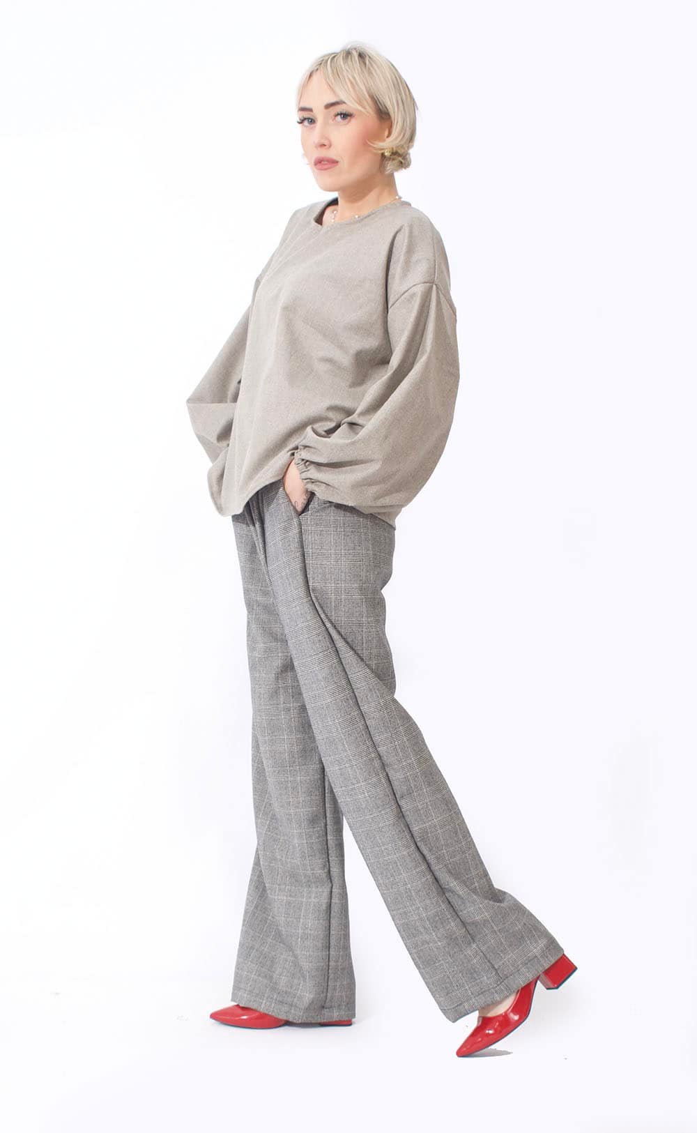 Pantalone gamba dritta leggermente palazzo