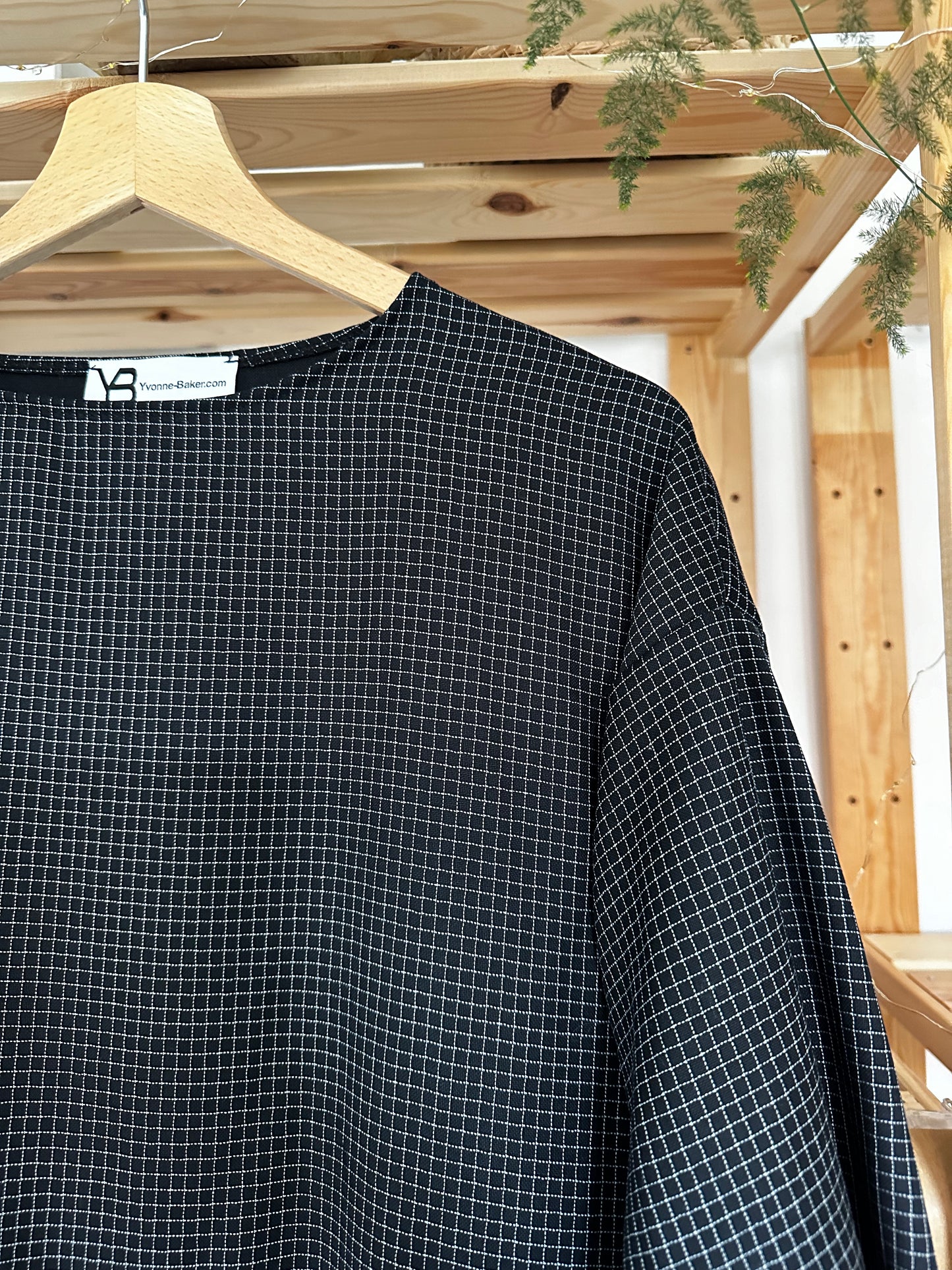 Abito basic check nero