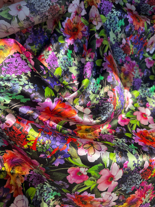 Tessuto raso di seta fiori
