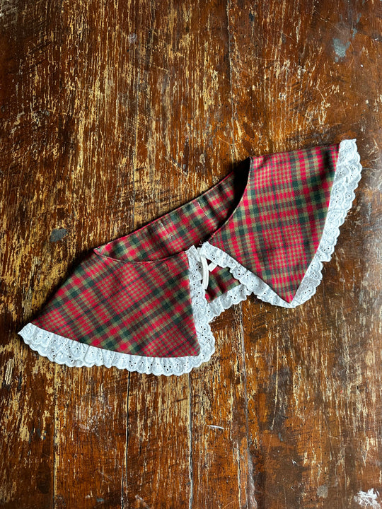 Colletto tartan rosso e verde