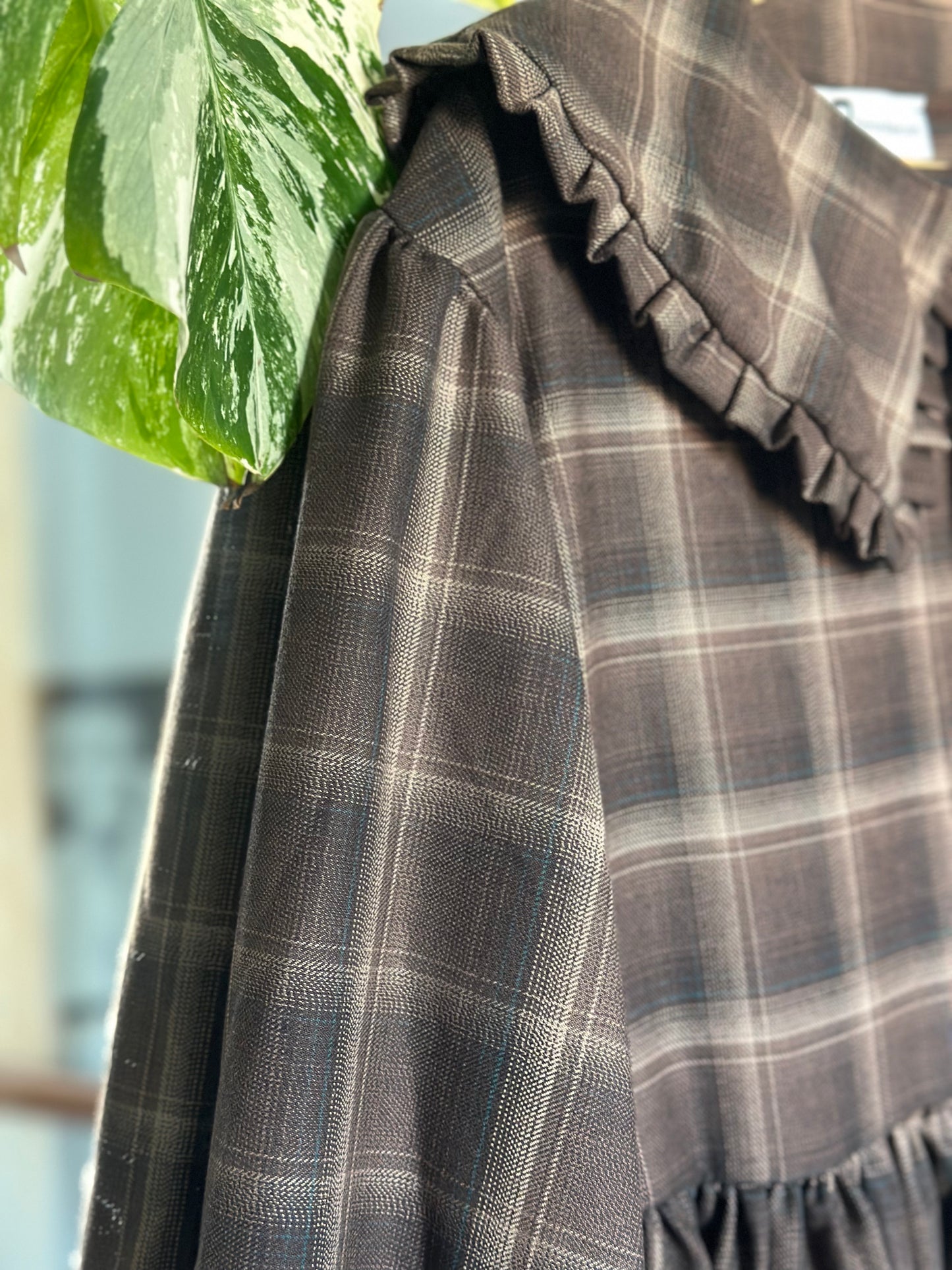 Abito corto tartan marrone