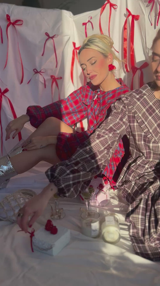 Abito con colletto tartan rosso classico corto
