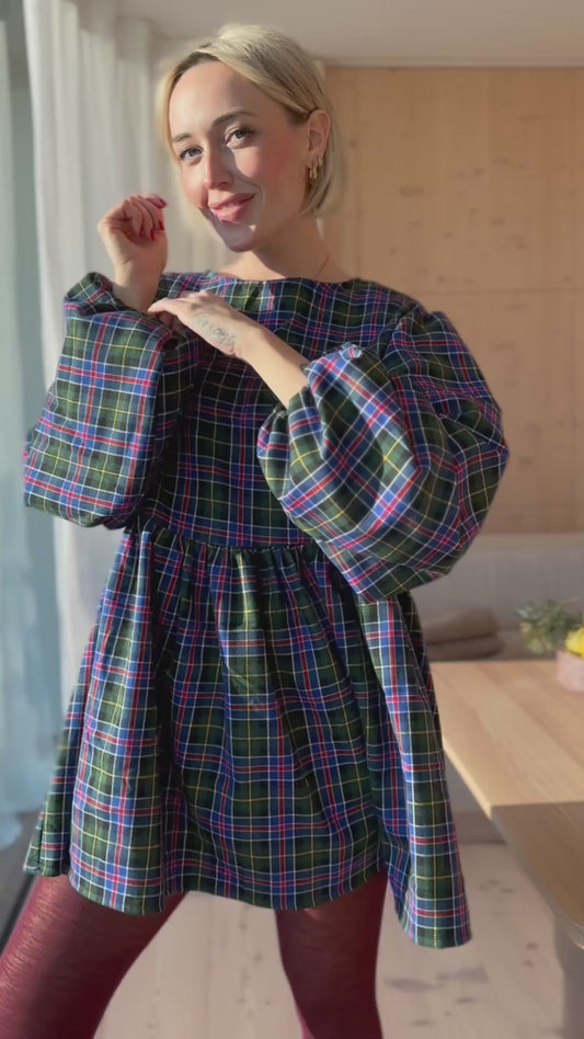 Abito con colletto corto tartan colorato